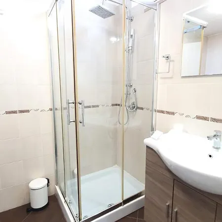 Domus Garruba - *